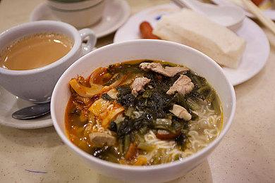 《明末》新MV上线 两位美女联手 声纹叩问虚实无常